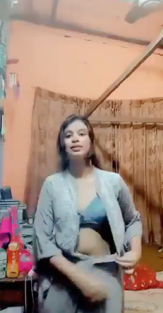 GF showing pussy and boobs