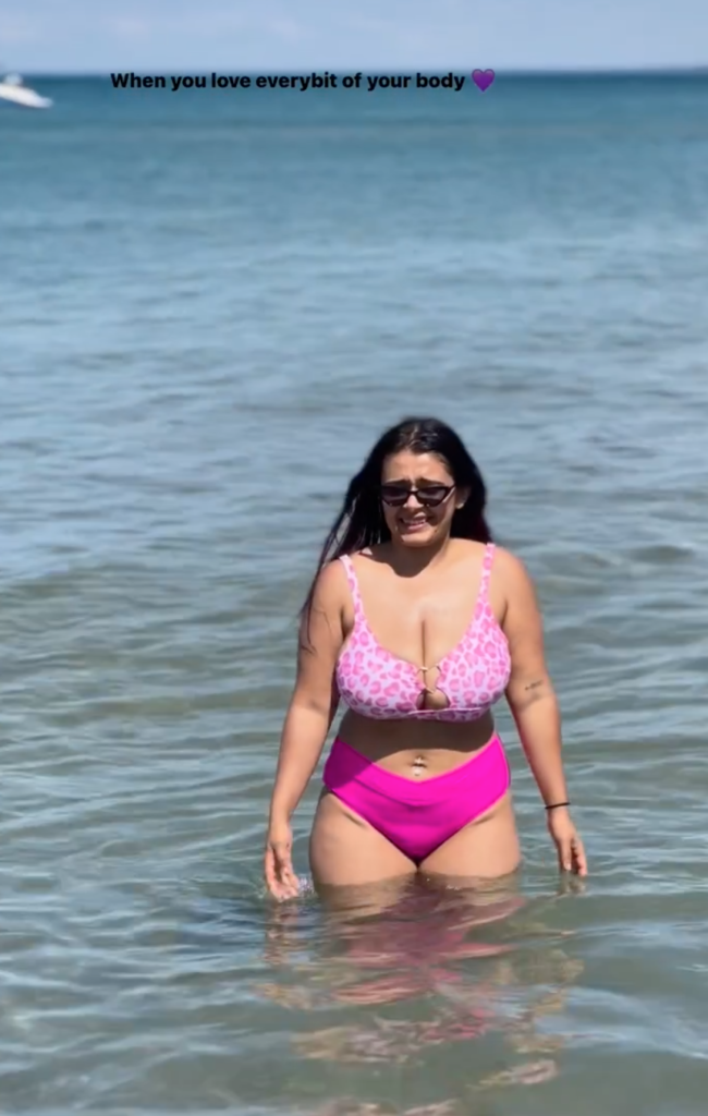 Indian girl showing hot sexy body on beach
